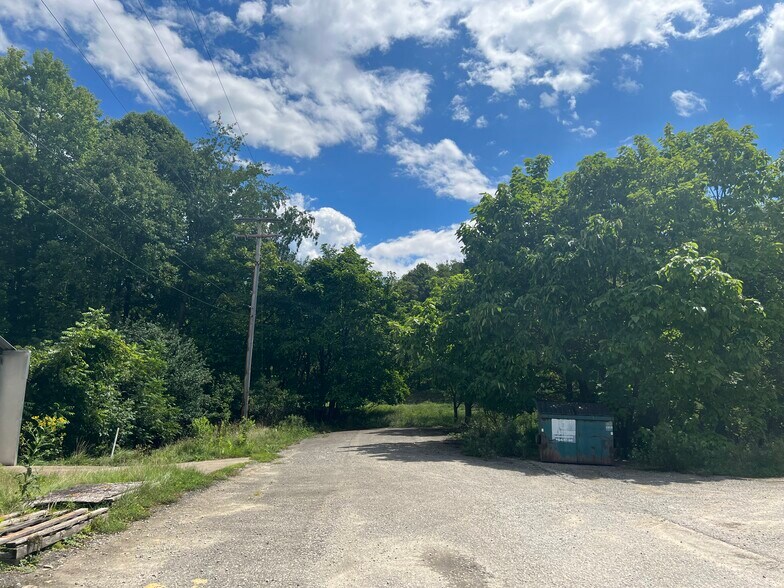 More Photos Of Woodward Drive Extension, Greensburg Land For Sale