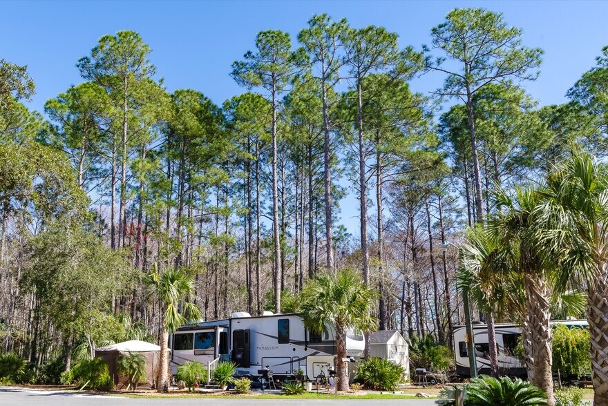 More Photos Of 11980 SW Shiloh Rd, Cedar Key Trailer Camper Park For Sale