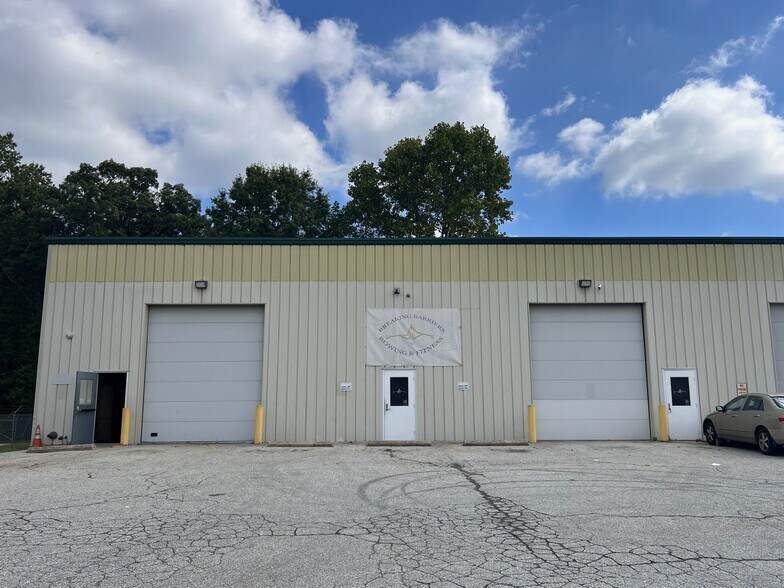 Primary Photo Of 101 Peoples Dr, Newark Warehouse For Lease