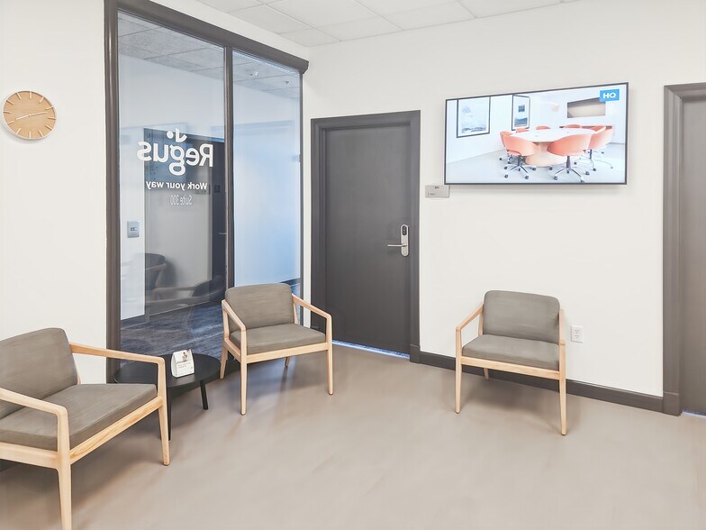 More Photos Of 444 Reid St, De Pere Coworking Space