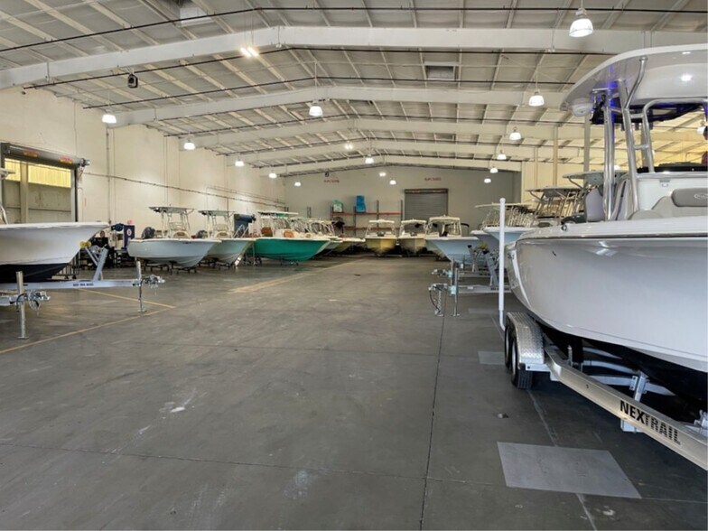 More Photos Of 205 Commercial Dr, Saint Augustine Manufacturing For Lease