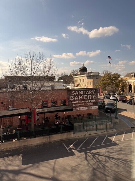 More Photos Of 200 E 8th St, Georgetown Storefront Retail Office For Lease