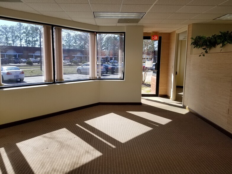 More Photos Of 348 Southport Cir, Virginia Beach Medical For Lease