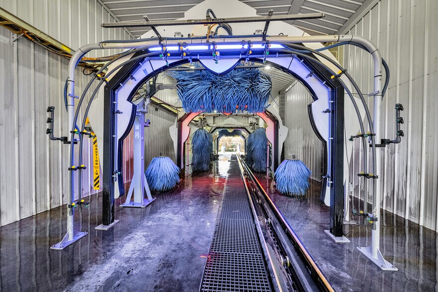 More Photos Of 16127 Highway 69 S, Moundville Auto Repair For Sale