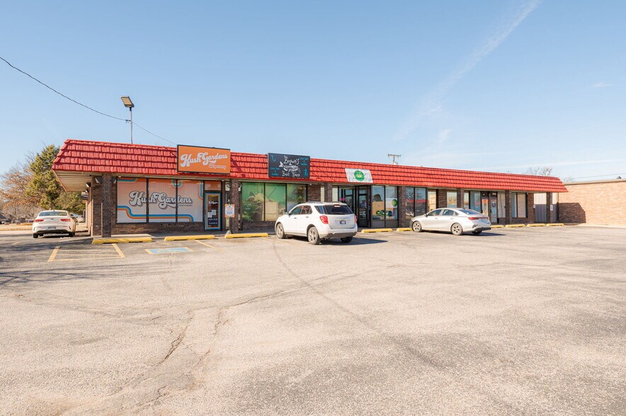 More Photos Of 1501-1511 N Rockwell Ave, Oklahoma City Storefront Retail Office For Lease