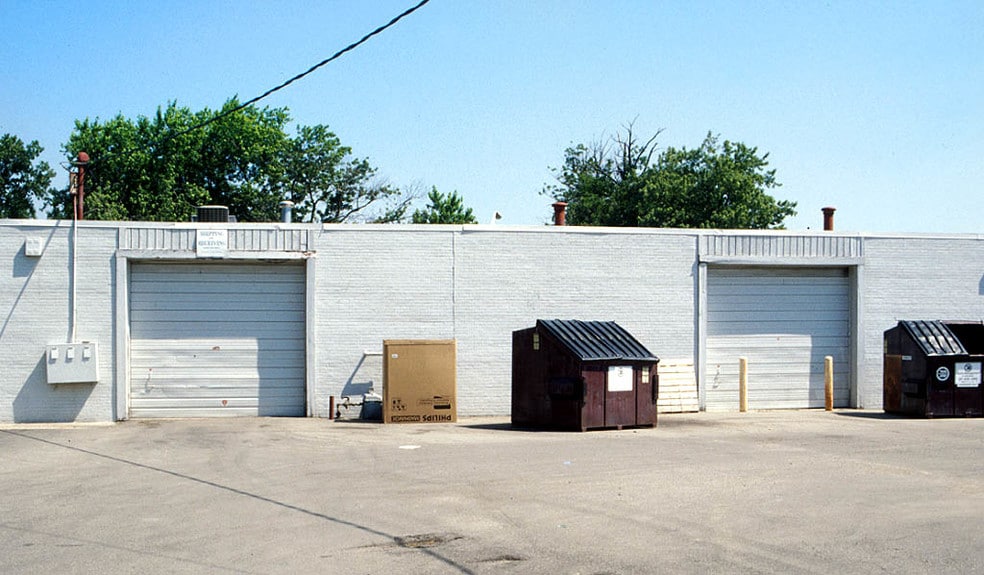 More Photos Of 3216 S East St, Indianapolis Freestanding For Lease