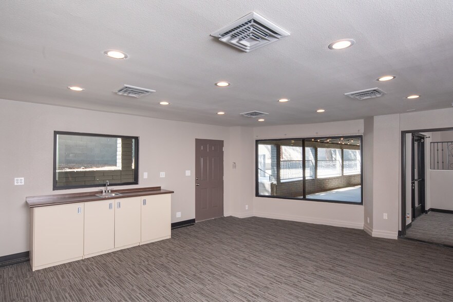 More Photos Of 3291 E Patrick Ln, Las Vegas Medical For Lease