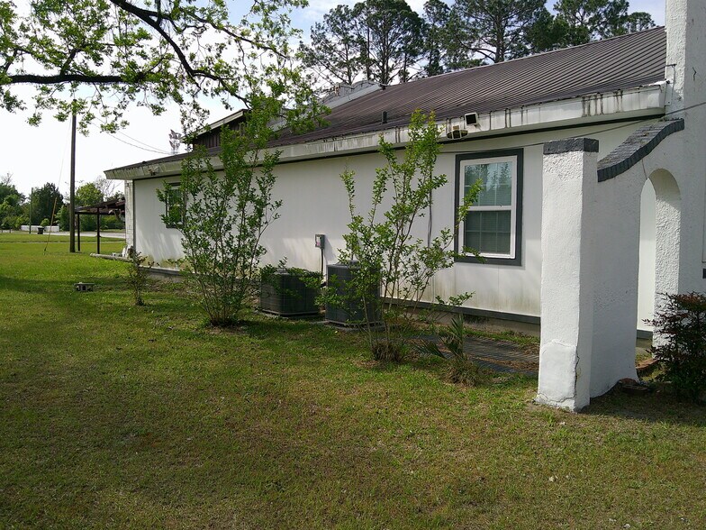 More Photos Of 970 McDonald St, Waycross Flex For Sale