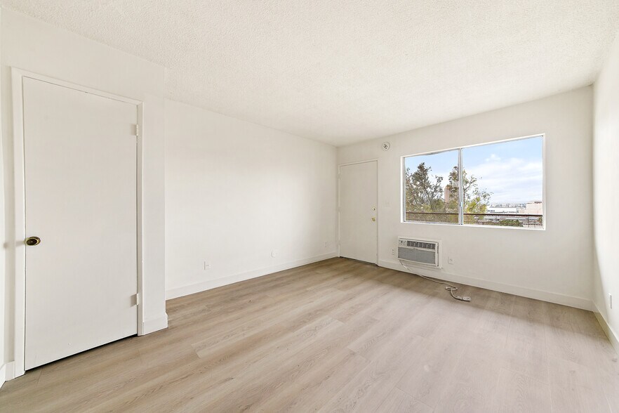 More Photos Of 571 Fairview Ave, Los Angeles Apartments For Sale