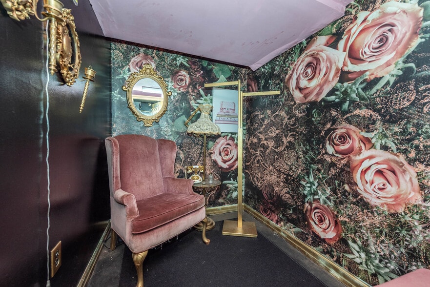 More Photos Of 7231 Harford Rd, Baltimore Storefront Retail Residential For Sale