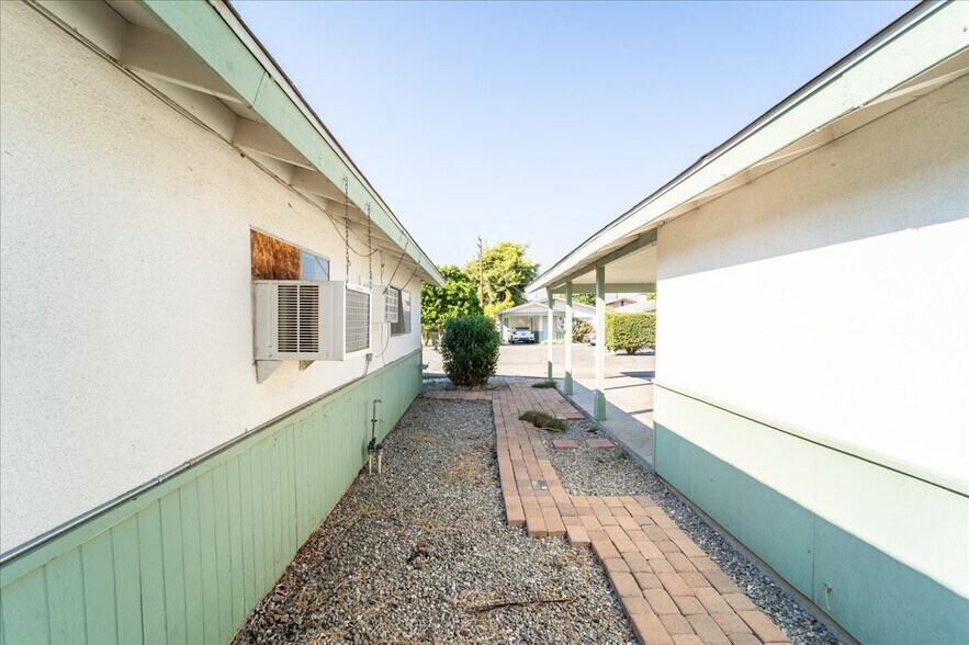More Photos Of 171 N Hemet St, Hemet Apartments For Sale