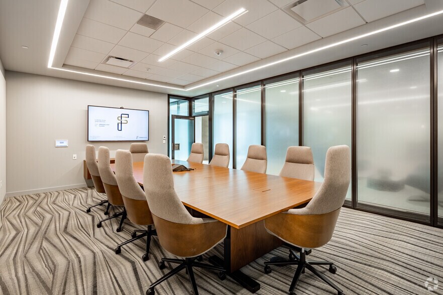 Photo of 17th Floor Ste 1725