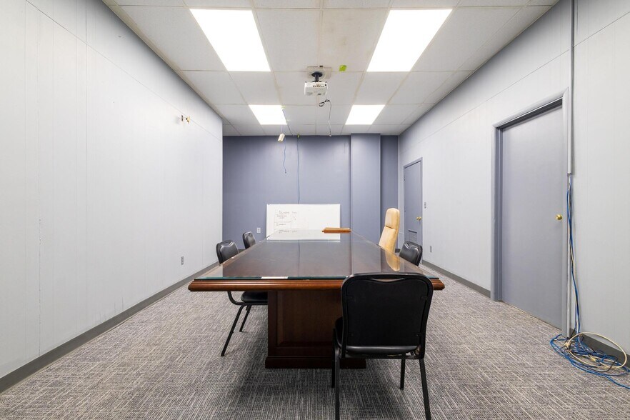 More Photos Of 630 Market St, Steubenville Office For Sale