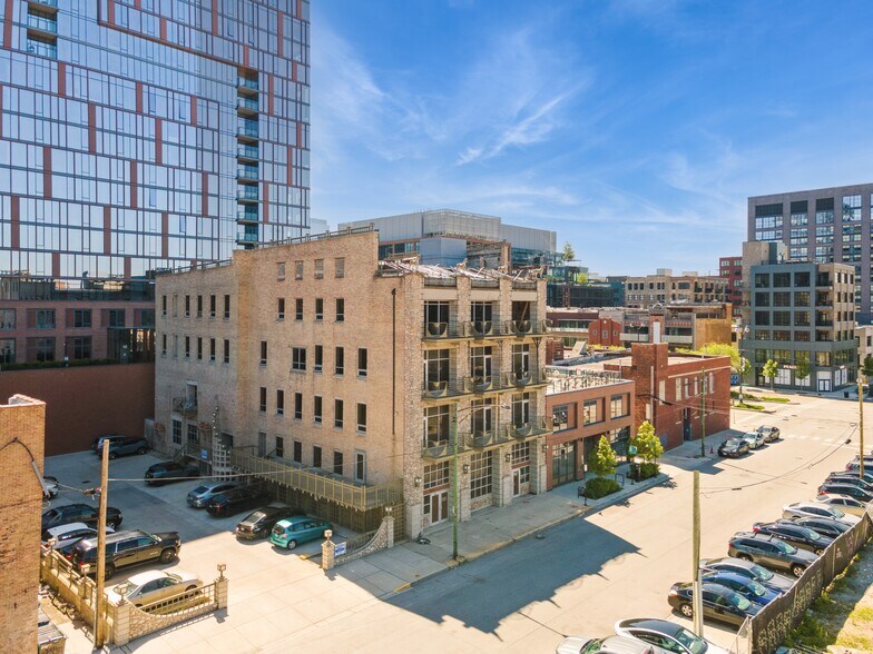 More Photos Of 165 N May St, Chicago Apartments For Sale