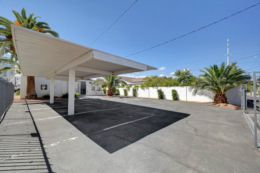 More Photos Of 811 S 6th St, Las Vegas Office For Lease