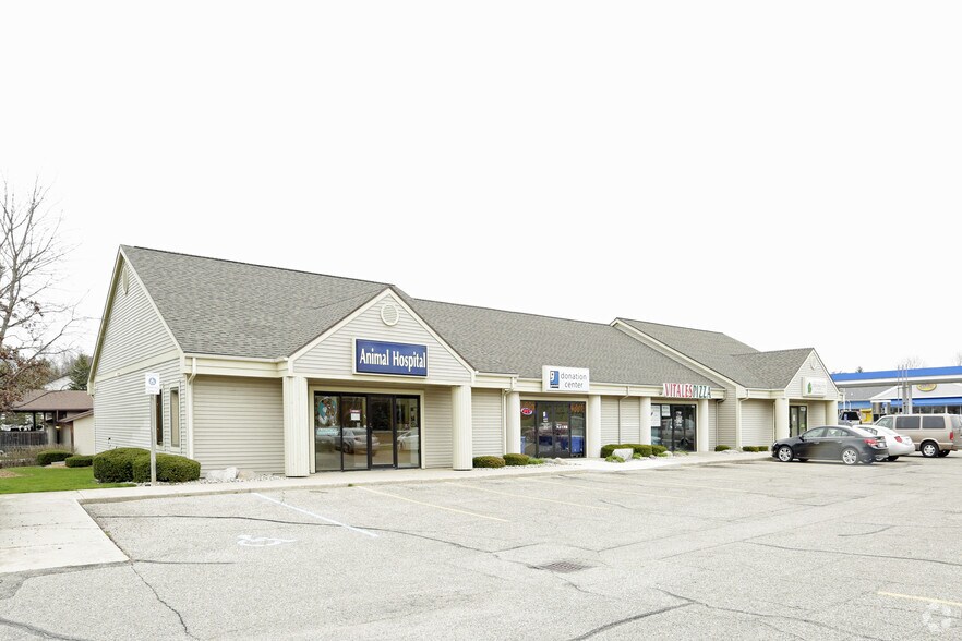 More Photos Of 6461-6475 Belding Rd NE, Rockford Freestanding For Lease