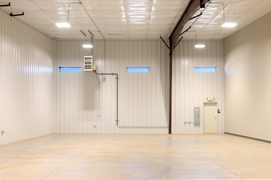 More Photos Of 20 N Rockwell Ave, Oklahoma City Unknown For Lease