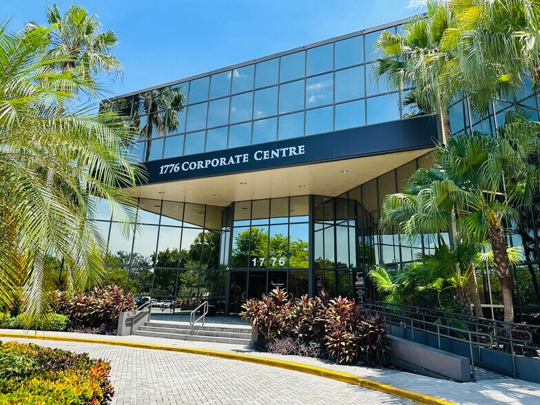 More Photos Of 1776 N Pine Island Rd, Plantation Office For Lease