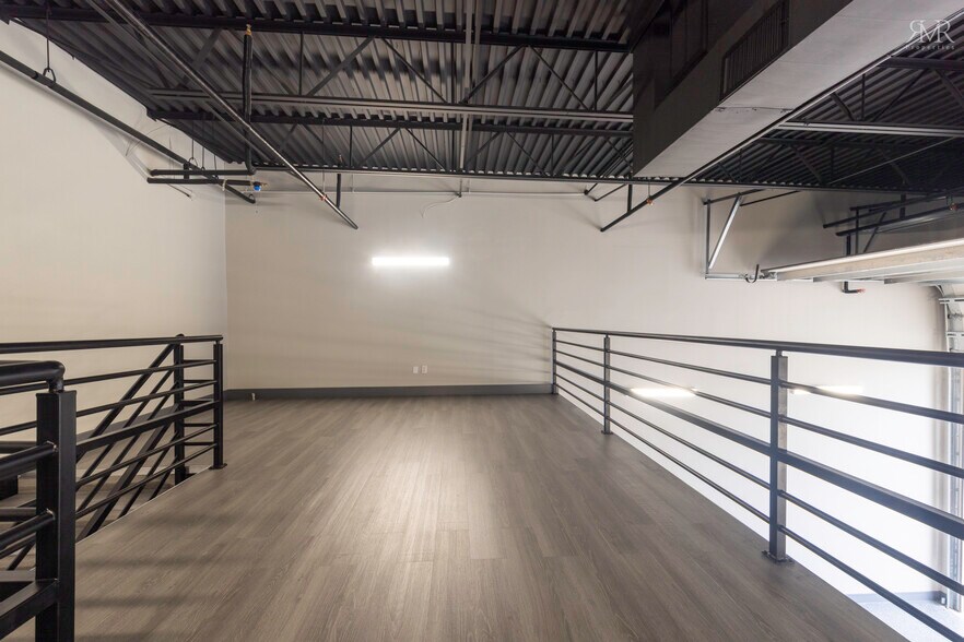 More Photos Of 1435 FM 1463 Rd, Katy Showroom For Sale