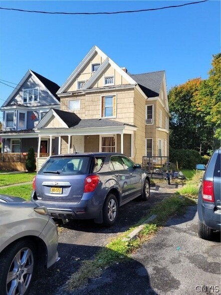 More Photos Of 3514 S Salina St, Syracuse Apartments For Sale