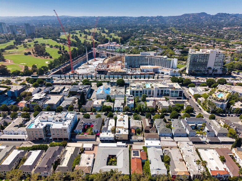 More Photos Of 9930 Durant Dr, Beverly Hills Apartments For Sale