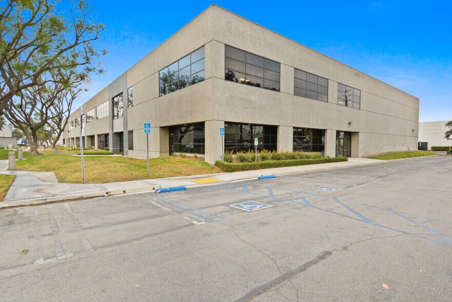 More Photos Of 4155-4165 E La Palma Ave, Anaheim Research And Development For Sale