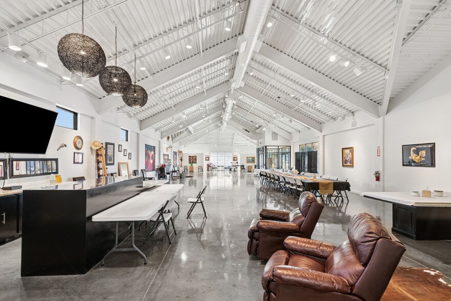 More Photos Of 26211 I-45, Spring Office For Sale