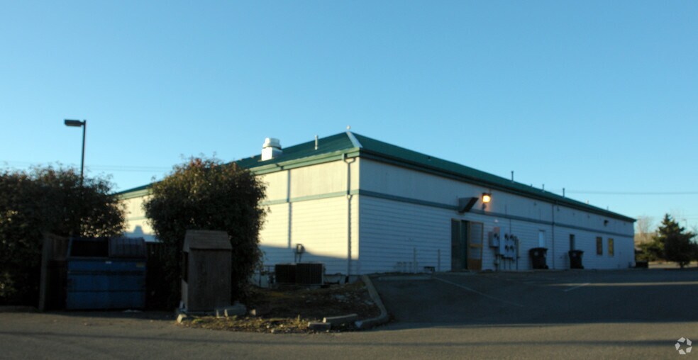 More Photos Of 230 Cabot Dr, Oak Harbor Office For Lease