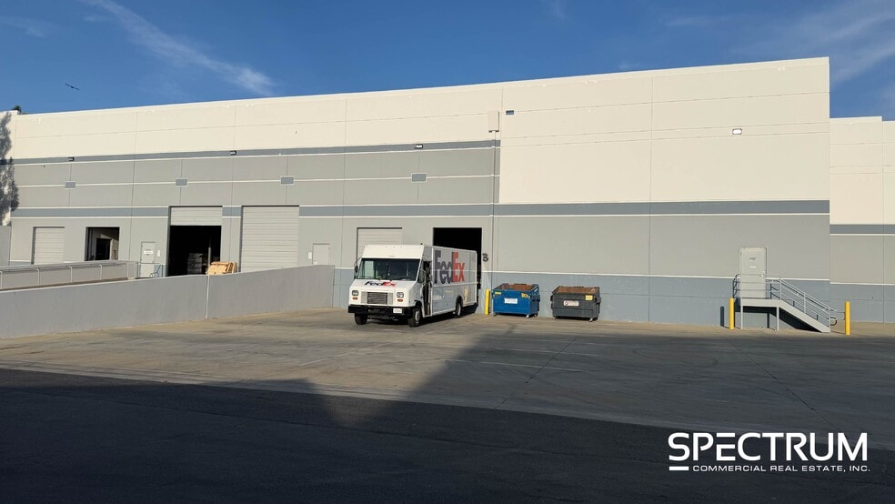 More Photos Of 28381 Constellation Rd, Valencia Manufacturing For Lease