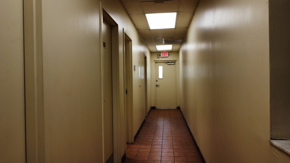 More Photos Of 2501 Wiles Rd, Deerfield Beach Unknown For Lease