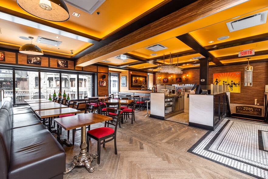 More Photos Of 1441-1449 Rue Crescent, Montréal Restaurant For Lease