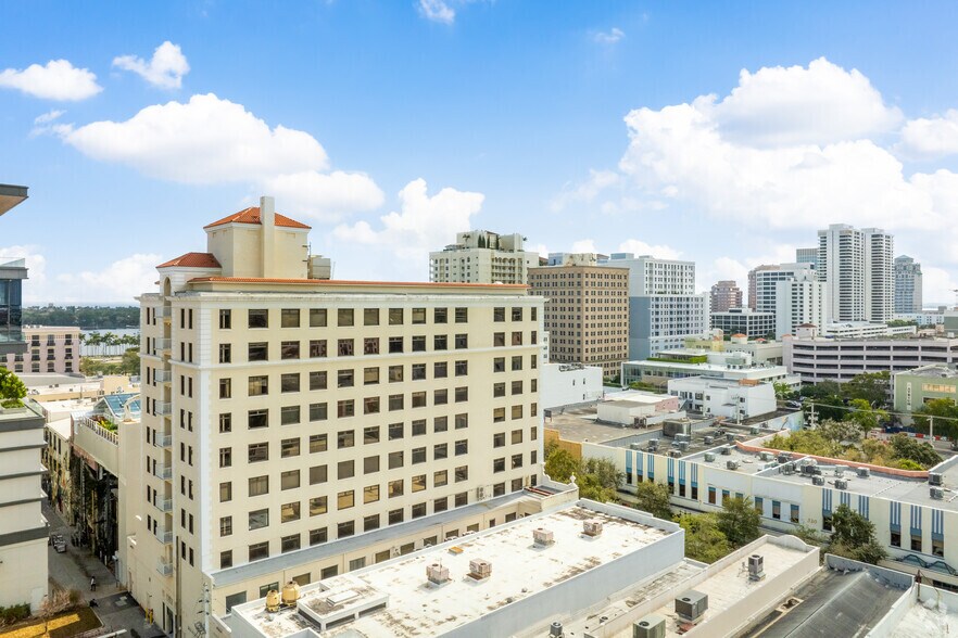 More Photos Of 319 Clematis St, West Palm Beach Office For Lease