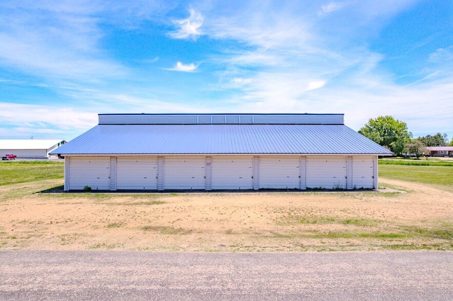 Primary Photo Of 350 Mill St, Birnamwood Specialty For Sale