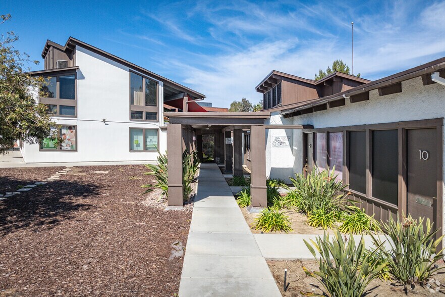 More Photos Of 27780 Jefferson Ave, Temecula Office For Lease
