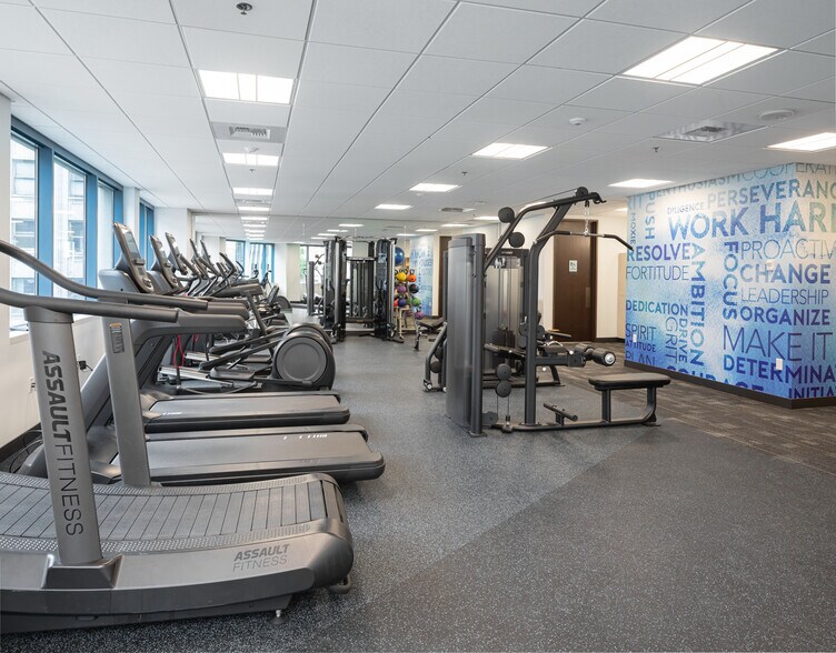 More Photos Of 1601 5th Ave, Seattle Office For Lease