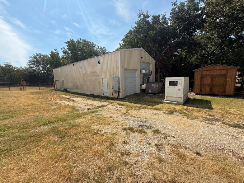 More Photos Of 1144 Buckstitch Rd, Sulphur Industrial For Sale