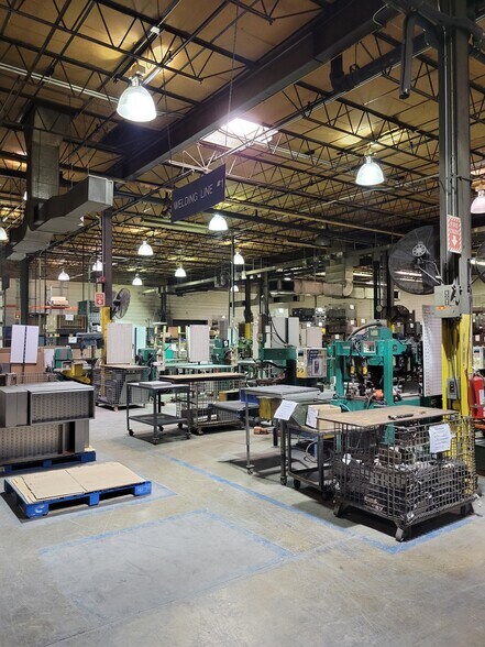 More Photos Of 1111 S Wheeling Rd, Wheeling Warehouse For Sale