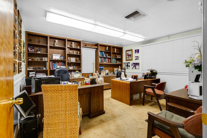 More Photos Of 3480 Live Oak St, Huntington Park Medical For Sale
