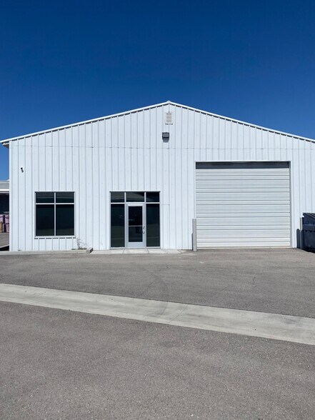 More Photos Of 928 S 500 W, Salt Lake City Warehouse For Lease
