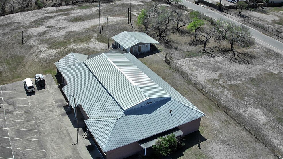 More Photos Of 1111 E D Ave, Kingsville Lodge Meeting Hall For Sale