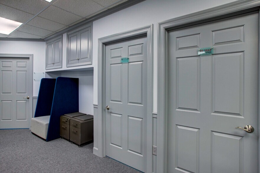 More Photos Of 930 Red Rose Ct, Lancaster Medical For Lease