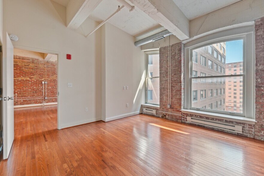More Photos Of 311-313 W Baltimore St, Baltimore Apartments For Sale