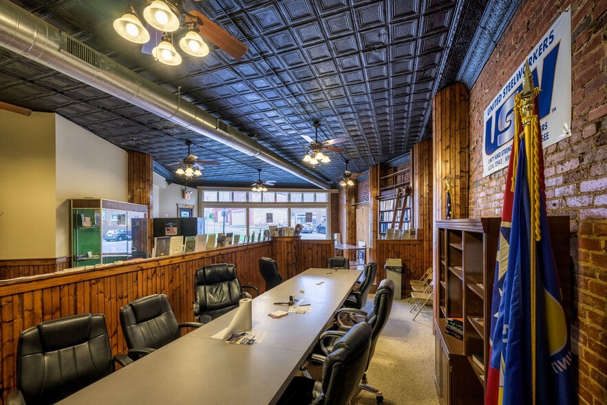 More Photos Of 233 E Sullivan St, Kingsport Storefront For Sale