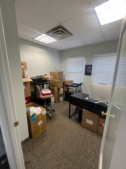 More Photos Of 1831 Forest Dr, Annapolis Medical For Sale