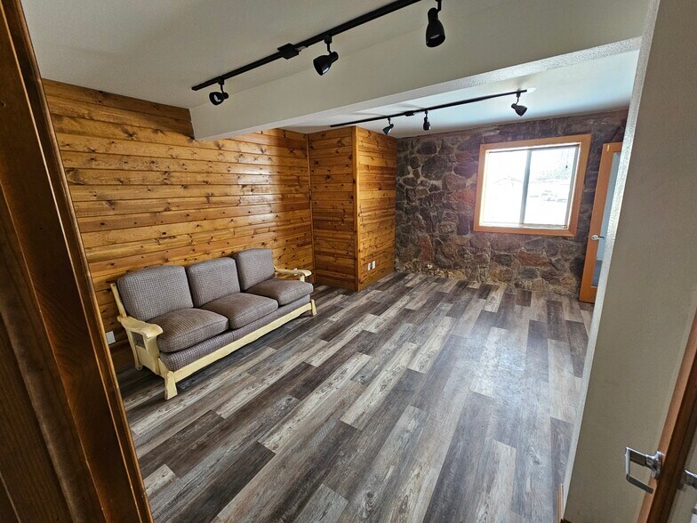 More Photos Of 720 W US Highway 24, Woodland Park Office Residential For Lease