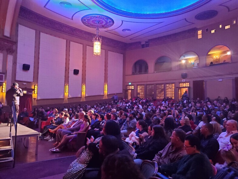 More Photos Of 1329-1335 119th St, Whiting Movie Theatre For Lease