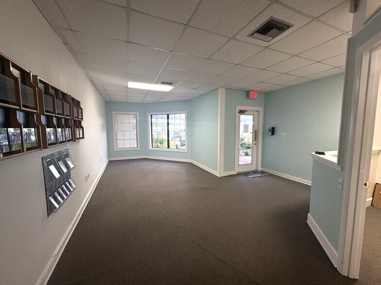 More Photos Of 1240 Rockledge Blvd, Rockledge Office For Lease