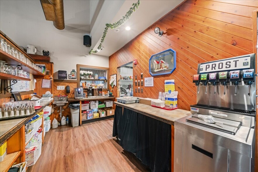 More Photos Of 2136 Lake Ariel Hwy, Lake Ariel Restaurant For Sale