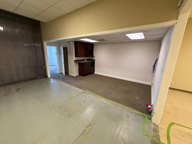 More Photos Of 3536 NW 97th Blvd, Gainesville Warehouse For Lease