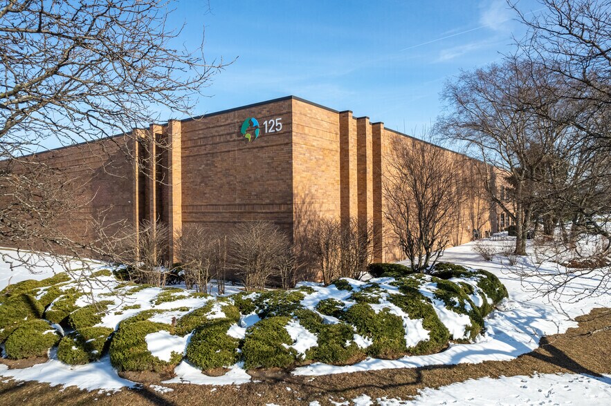 More Photos Of 125 E Union Ave, East Rutherford Warehouse For Lease